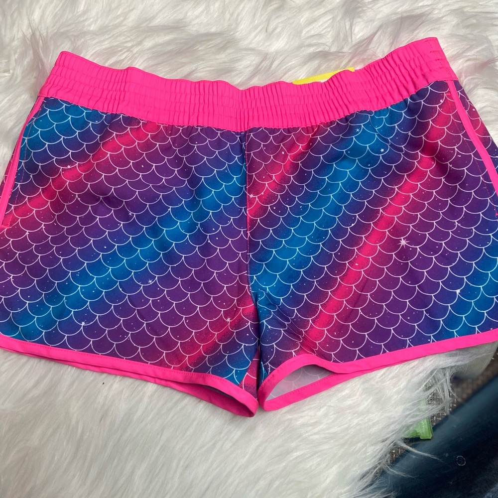 Girls size XL board shorts NWT
